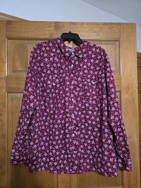 Wrangler Women's Burgundy Floral Button-Down Blouse